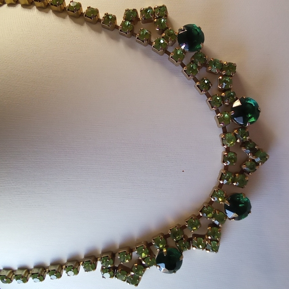 Vintage Peridot Green Juliana Necklace In Gold - Picture 8 of 9